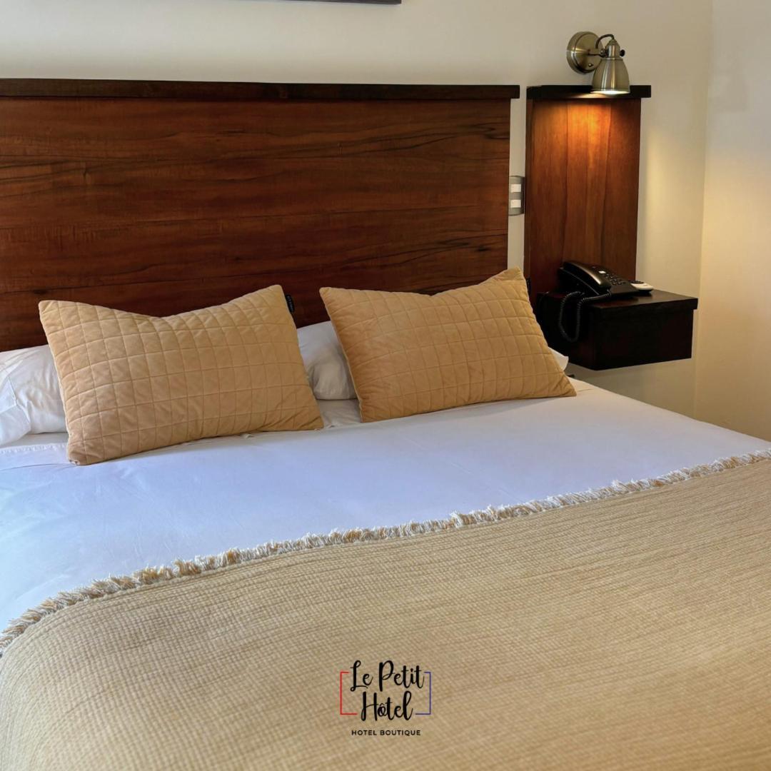 Hotel Le Petit Concepcion Room photo