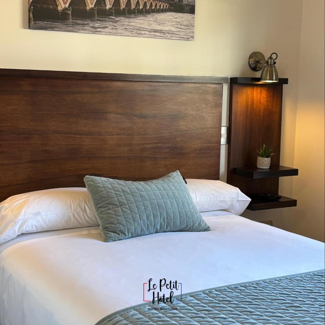 Hotel Le Petit Concepcion Room photo